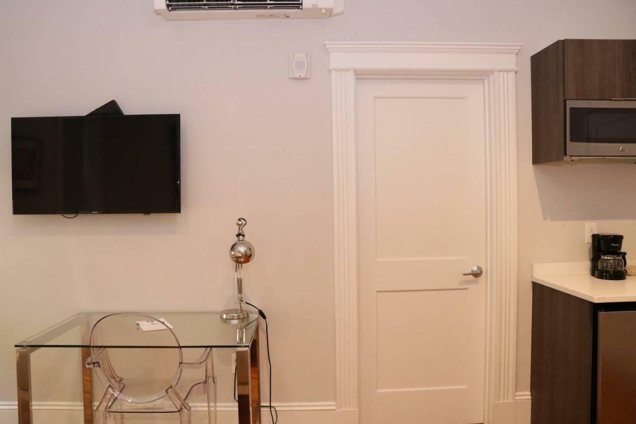 A Stylish Stay W/ A Queen Bed, Heated Floors.. #15 Бруклин Экстерьер фото