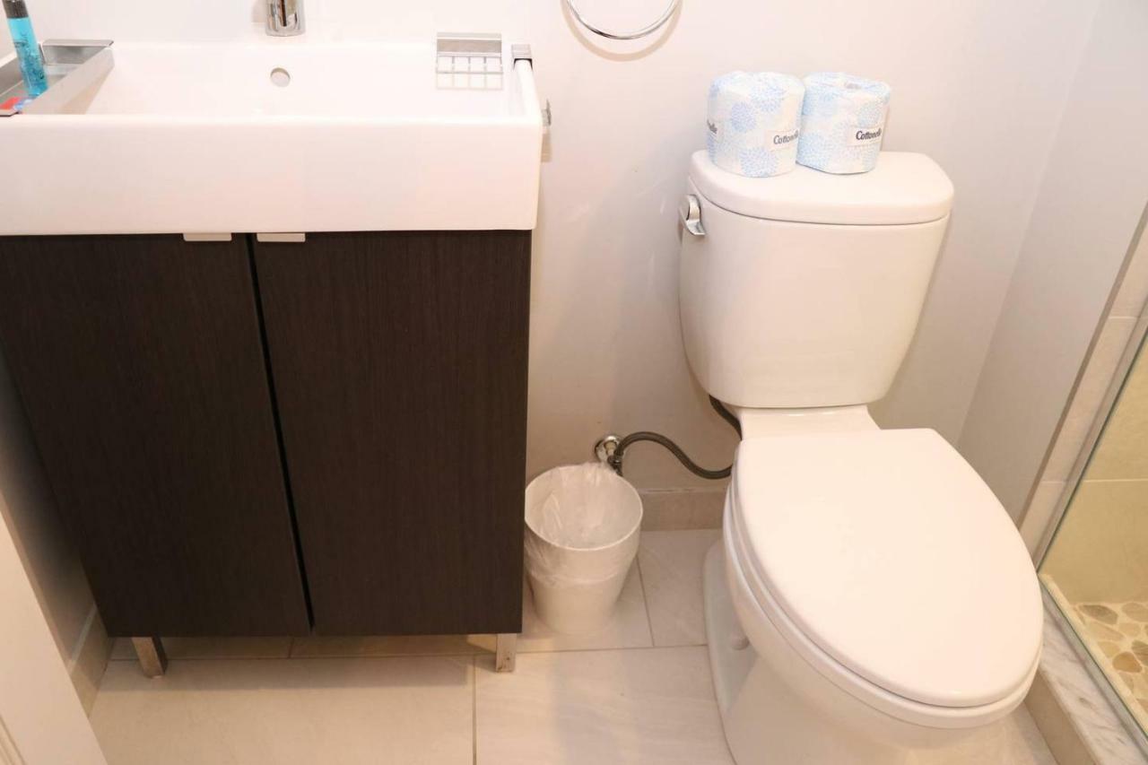 A Stylish Stay W/ A Queen Bed, Heated Floors.. #15 Бруклин Экстерьер фото